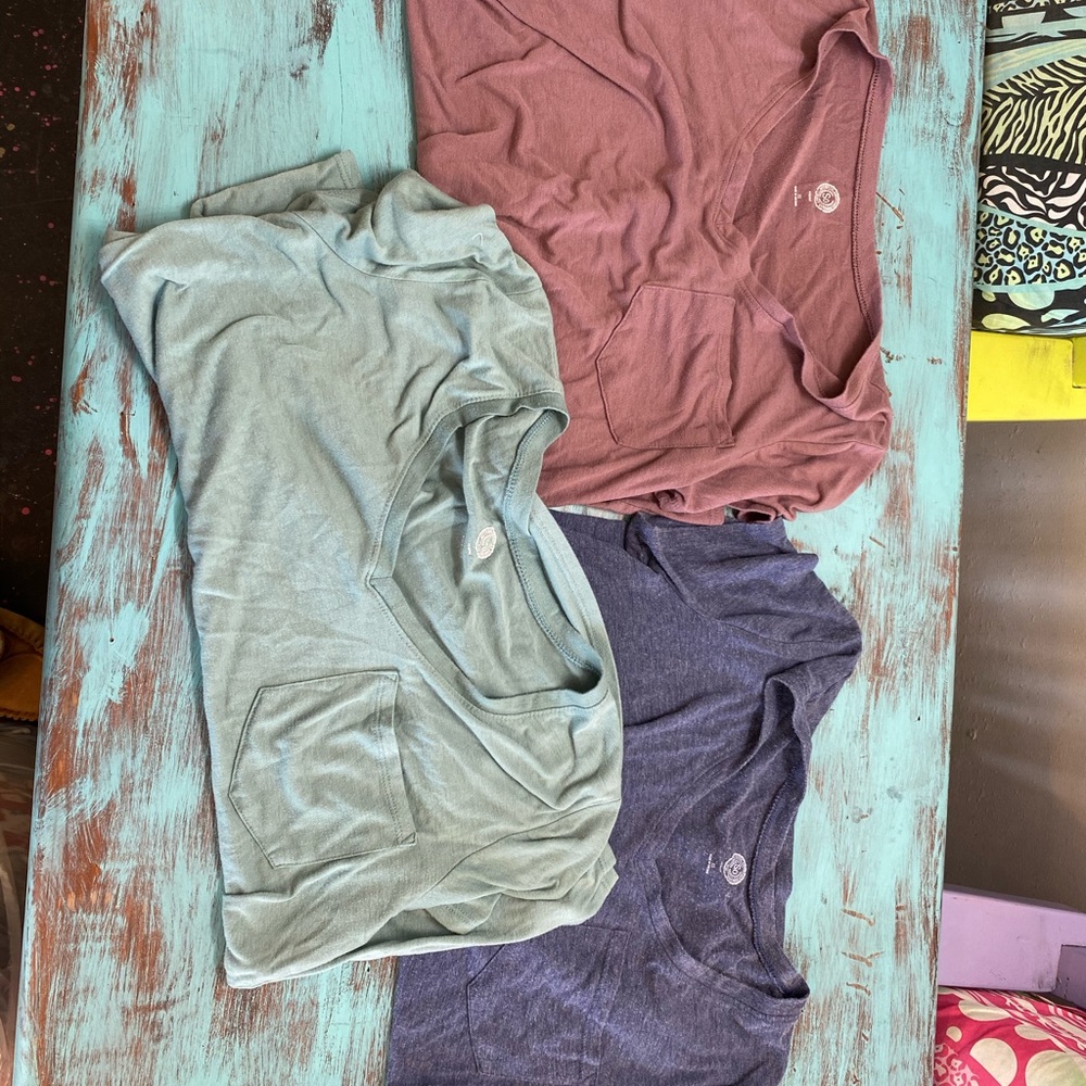 SOLD a bundle of soft tee’s from kohl’s